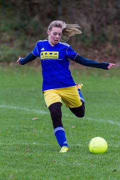 Bild 132 - B-Juniorinnen TSV Gnutz o.W. - SV Henstedt Ulzburg II : Ergebnis: ca. 5:0